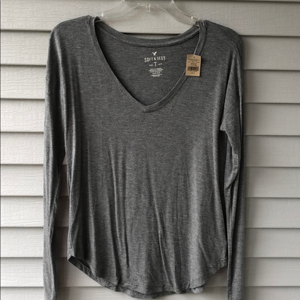 American Eagle soft and sexy t